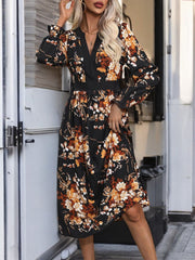 Trendy | Notched Neck Midi Dress – Refined Elegance for Every Occasion