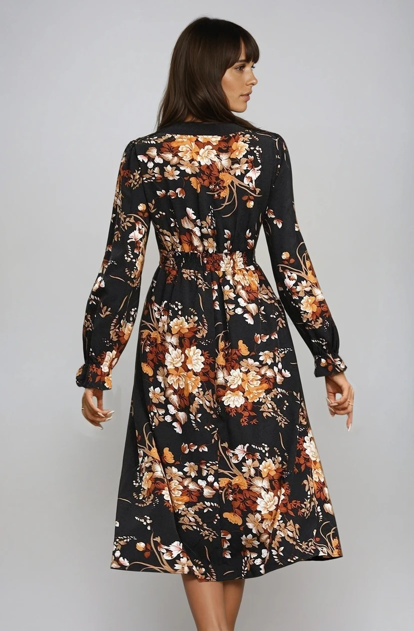 Trendy | Notched Neck Midi Dress – Refined Elegance for Every Occasion